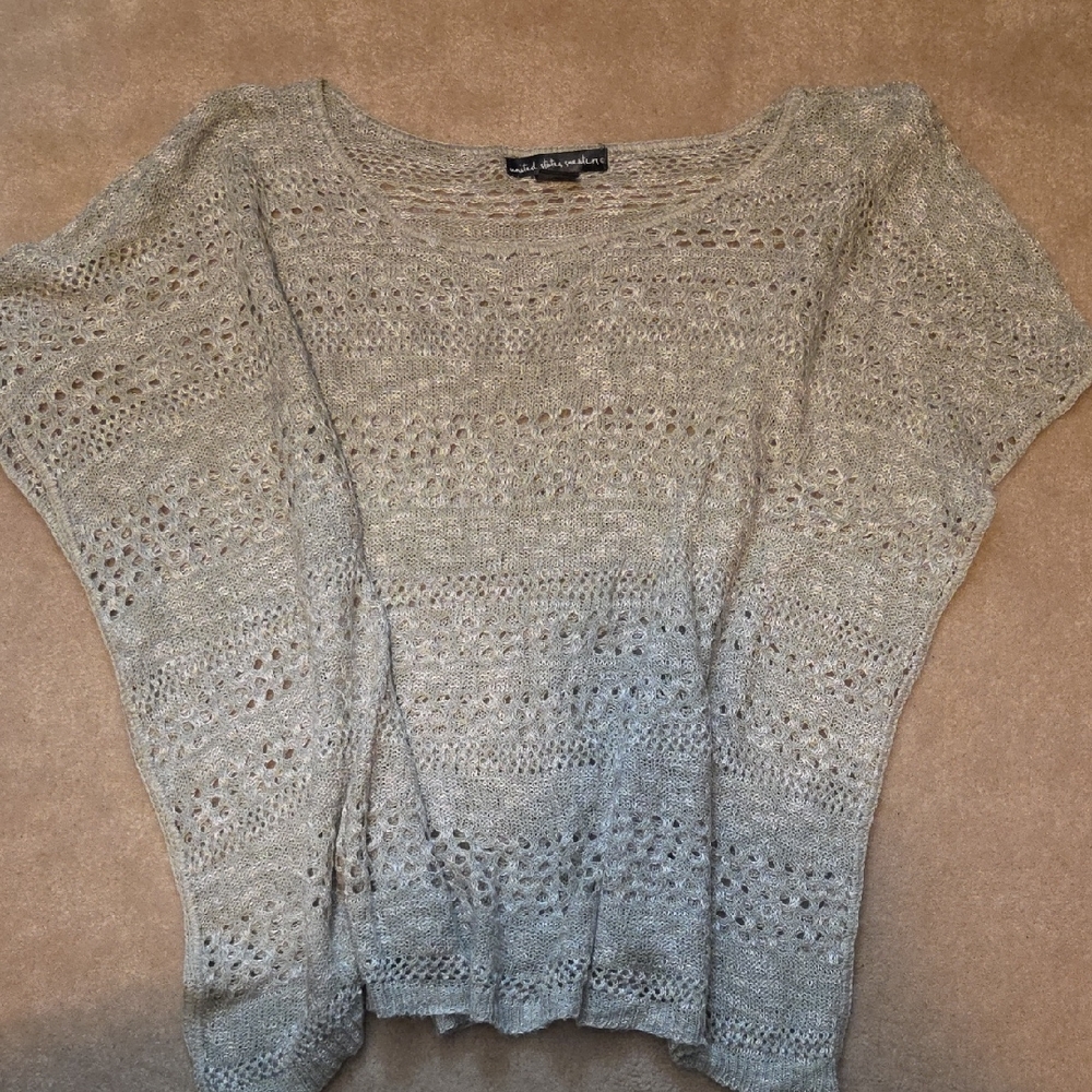 United States Sweaters Light Gray Knit Top